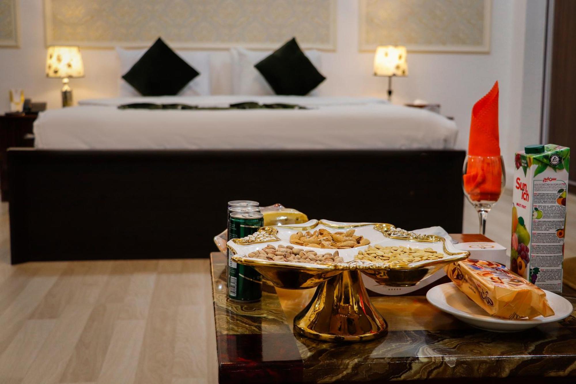 Arg Hotel Herat 外观 照片