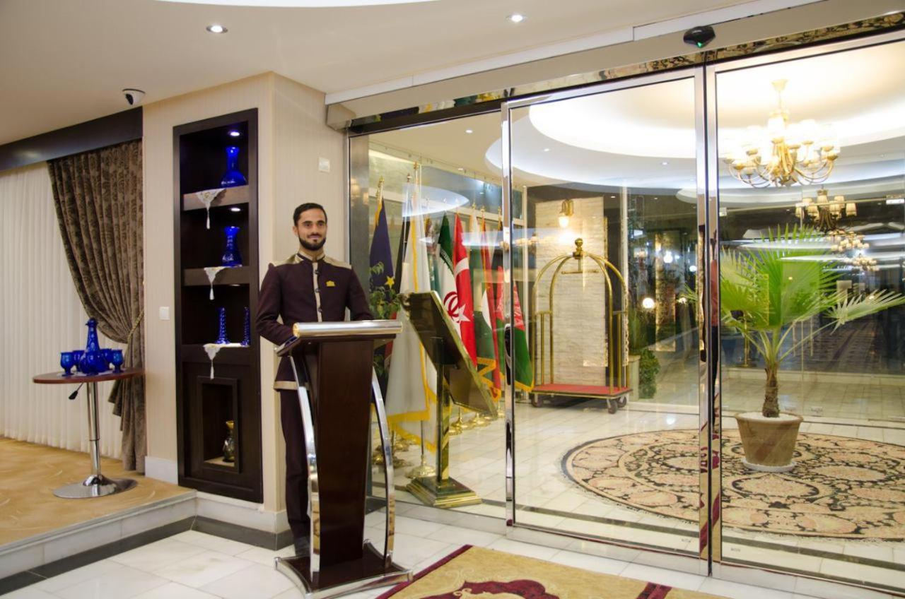 Arg Hotel Herat 外观 照片