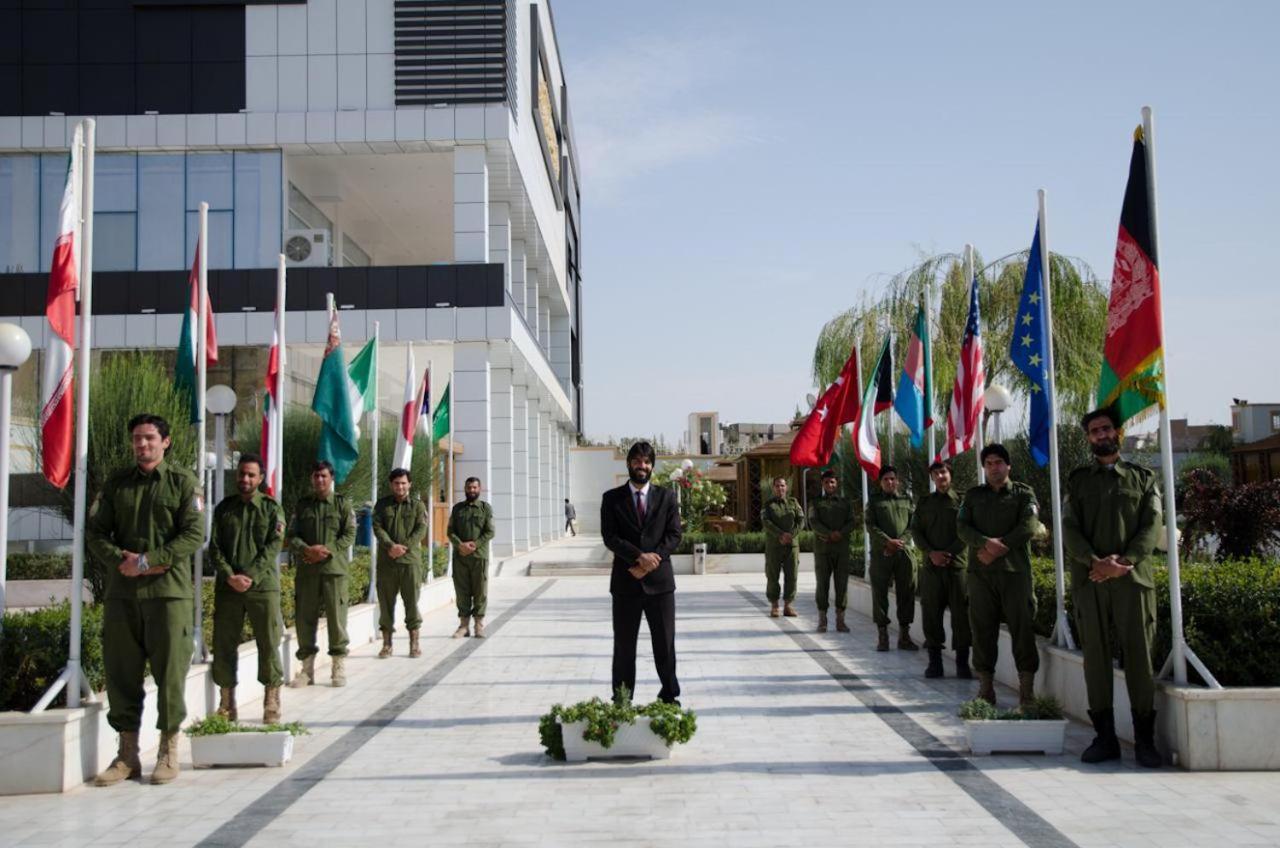 Arg Hotel Herat 外观 照片