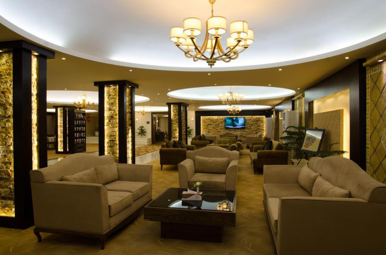 Arg Hotel Herat 外观 照片