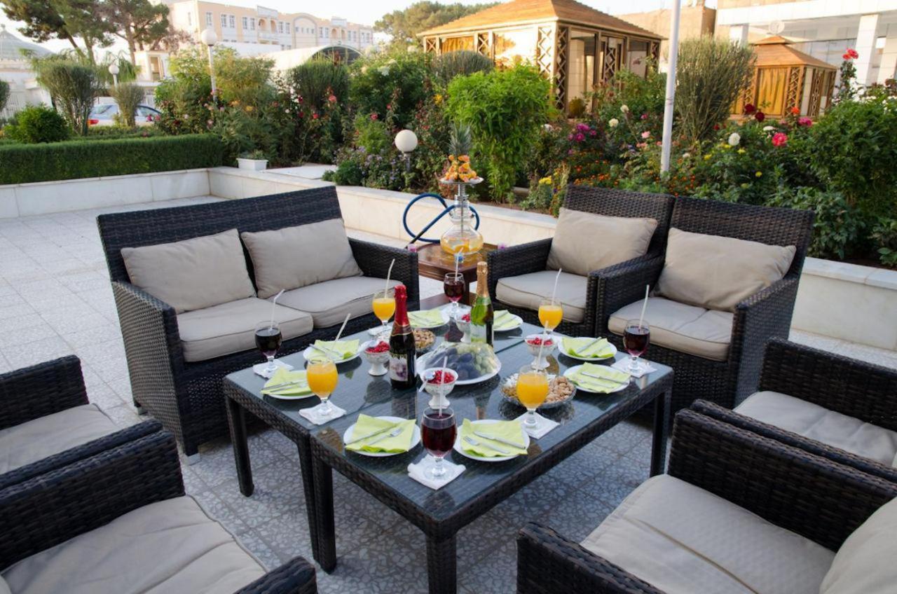 Arg Hotel Herat 外观 照片